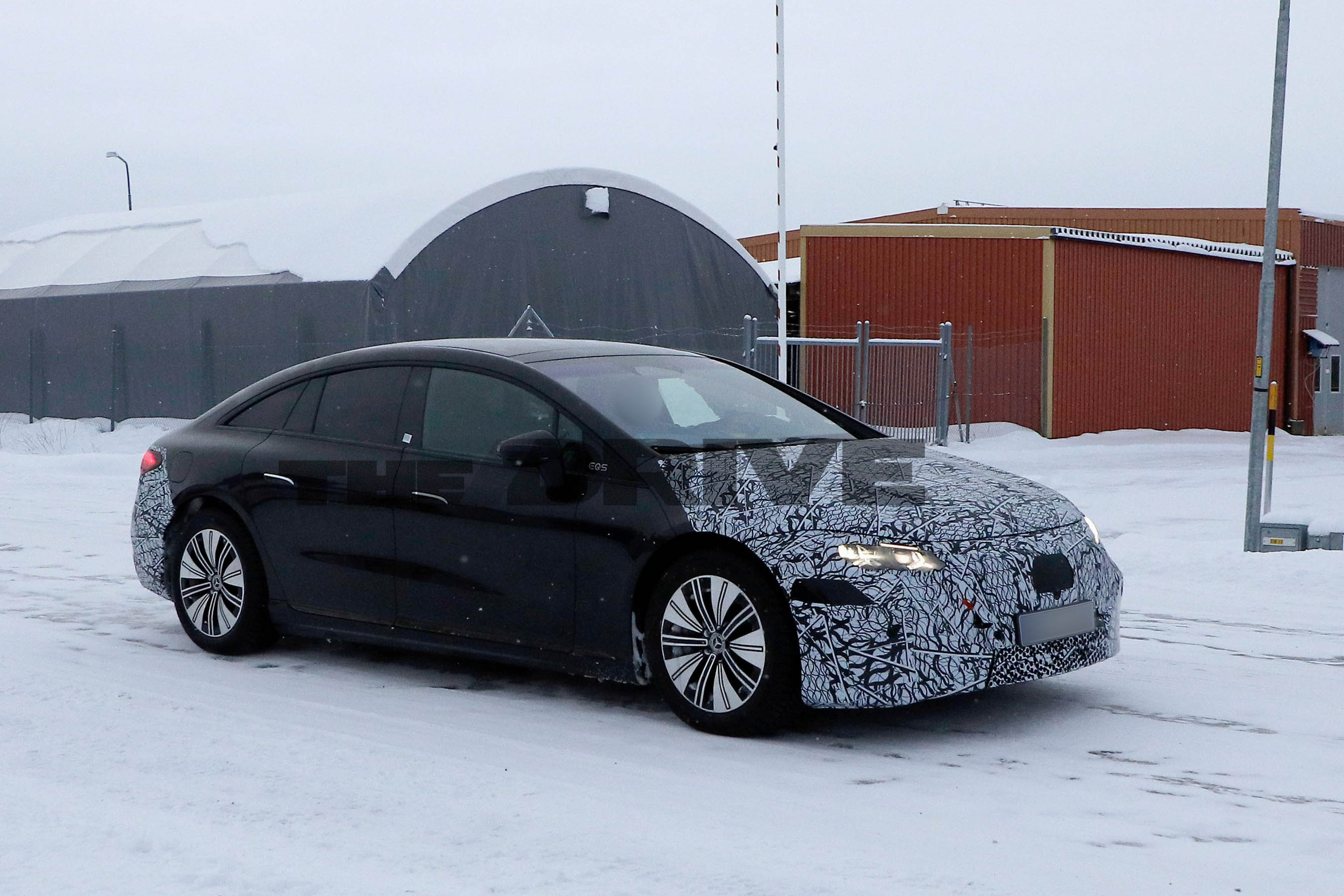 2027 Mercedes-Benz EQS spy shots