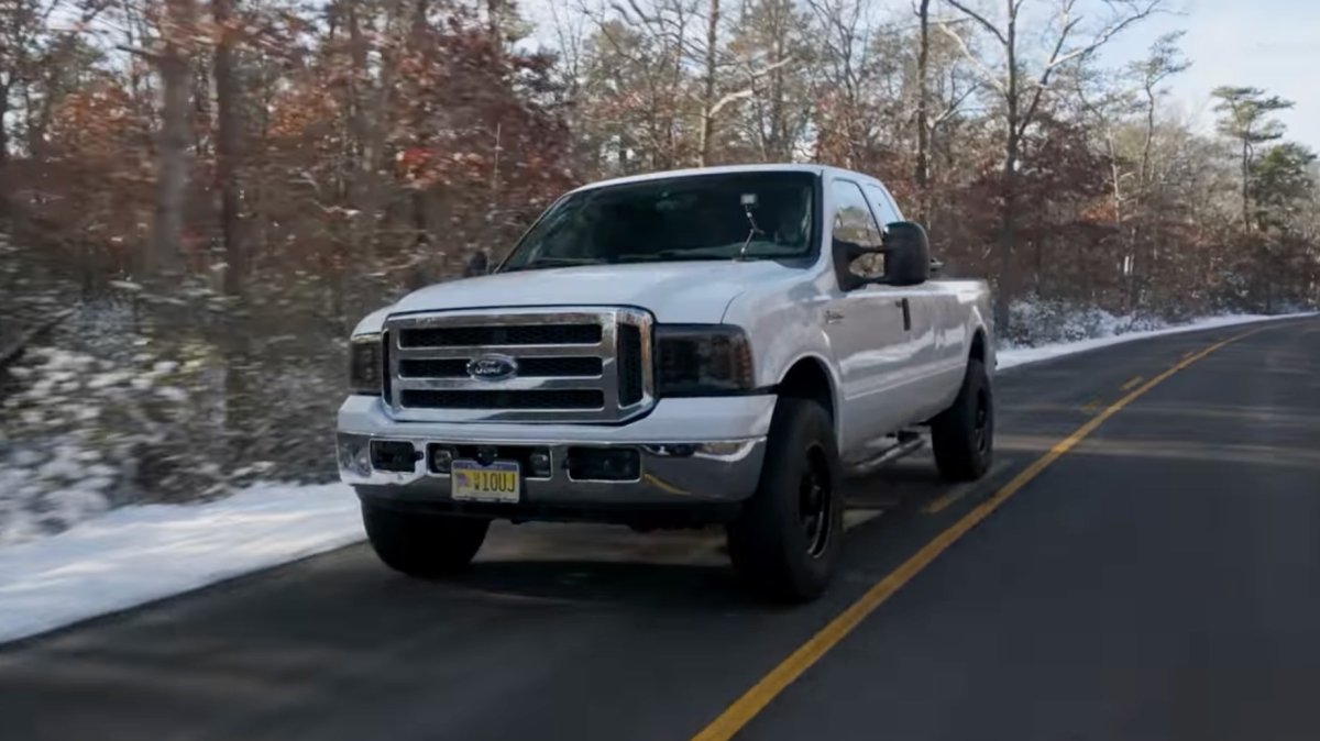 20-Year-Old Ford Super Duty Gets New Life With 7.3L Godzilla V8 Swap