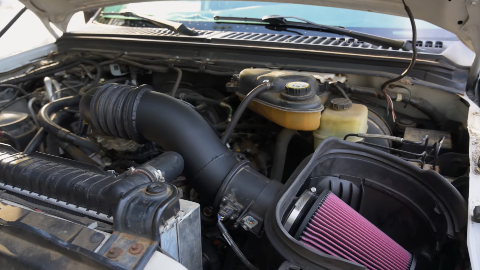 Godzilla engine in 2005 Ford F-250.