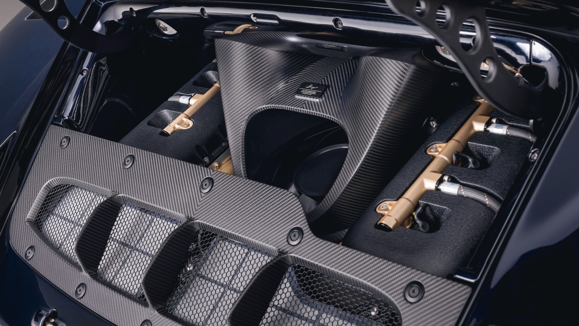 Singer Sorcerer engine.