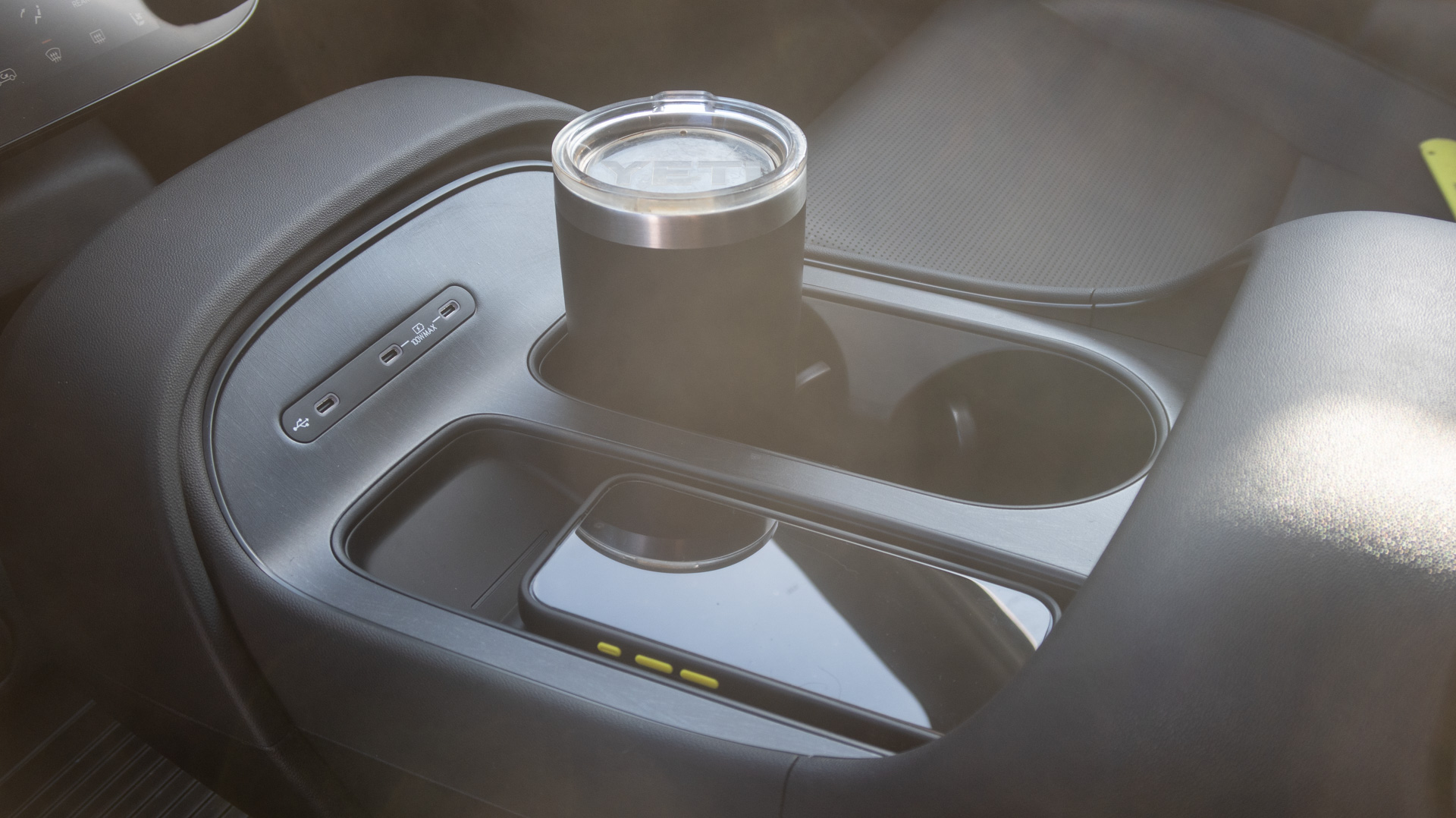 Hyundai Palisade center console.