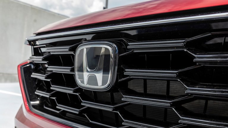 2023 Honda CR-V front badge
