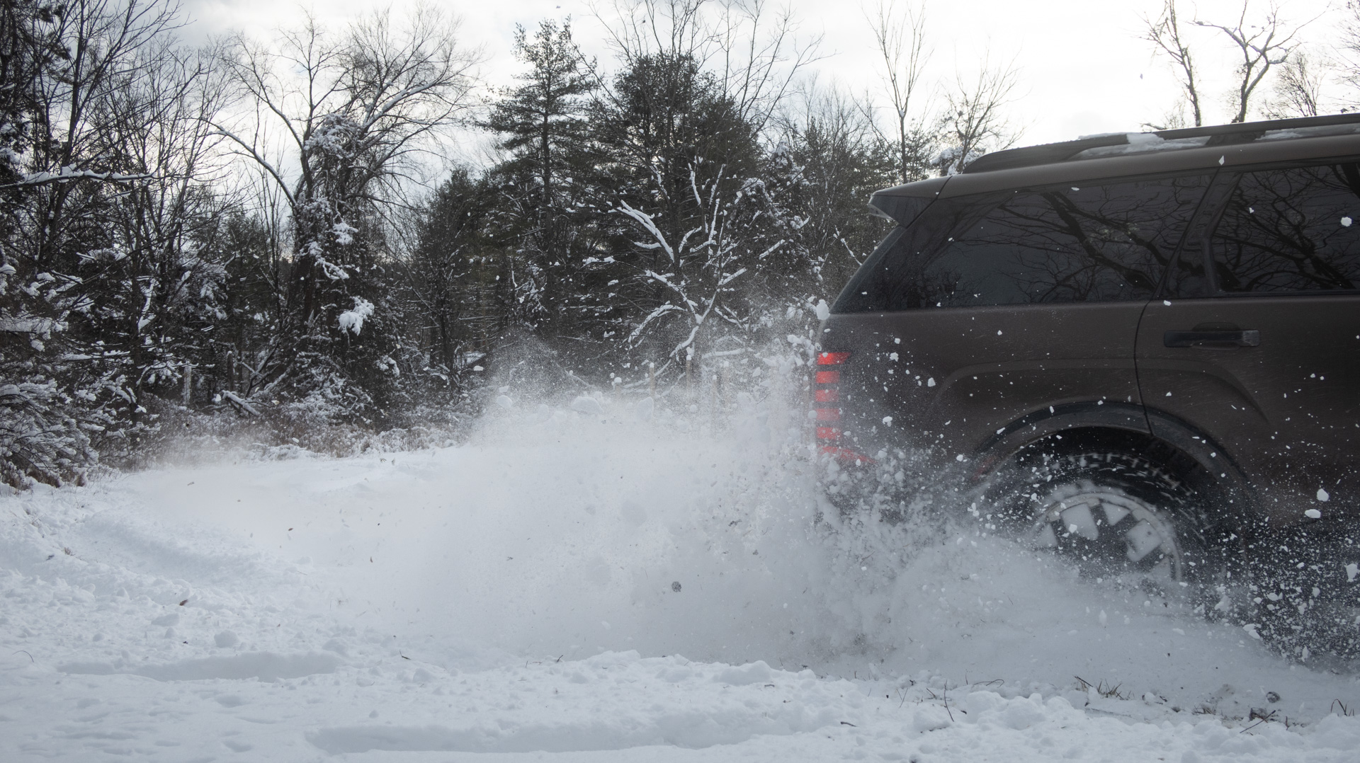 Palisade XRT Pro driving in snow.