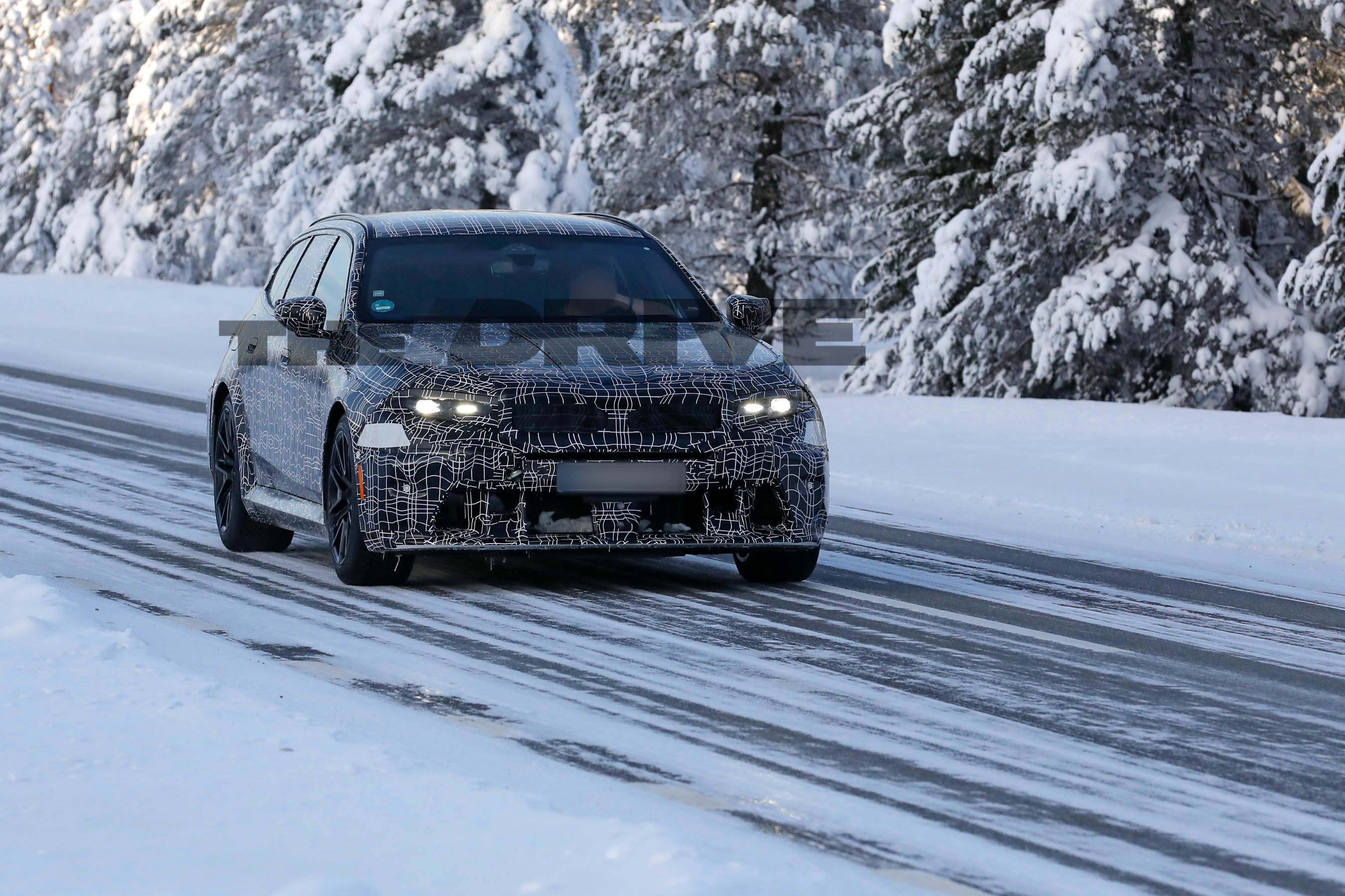 2027 BMW M5 Touring spy shots