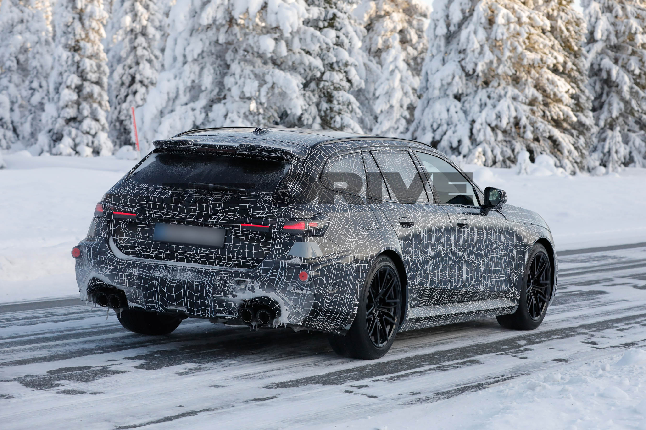 2027 BMW M5 Touring spy shots