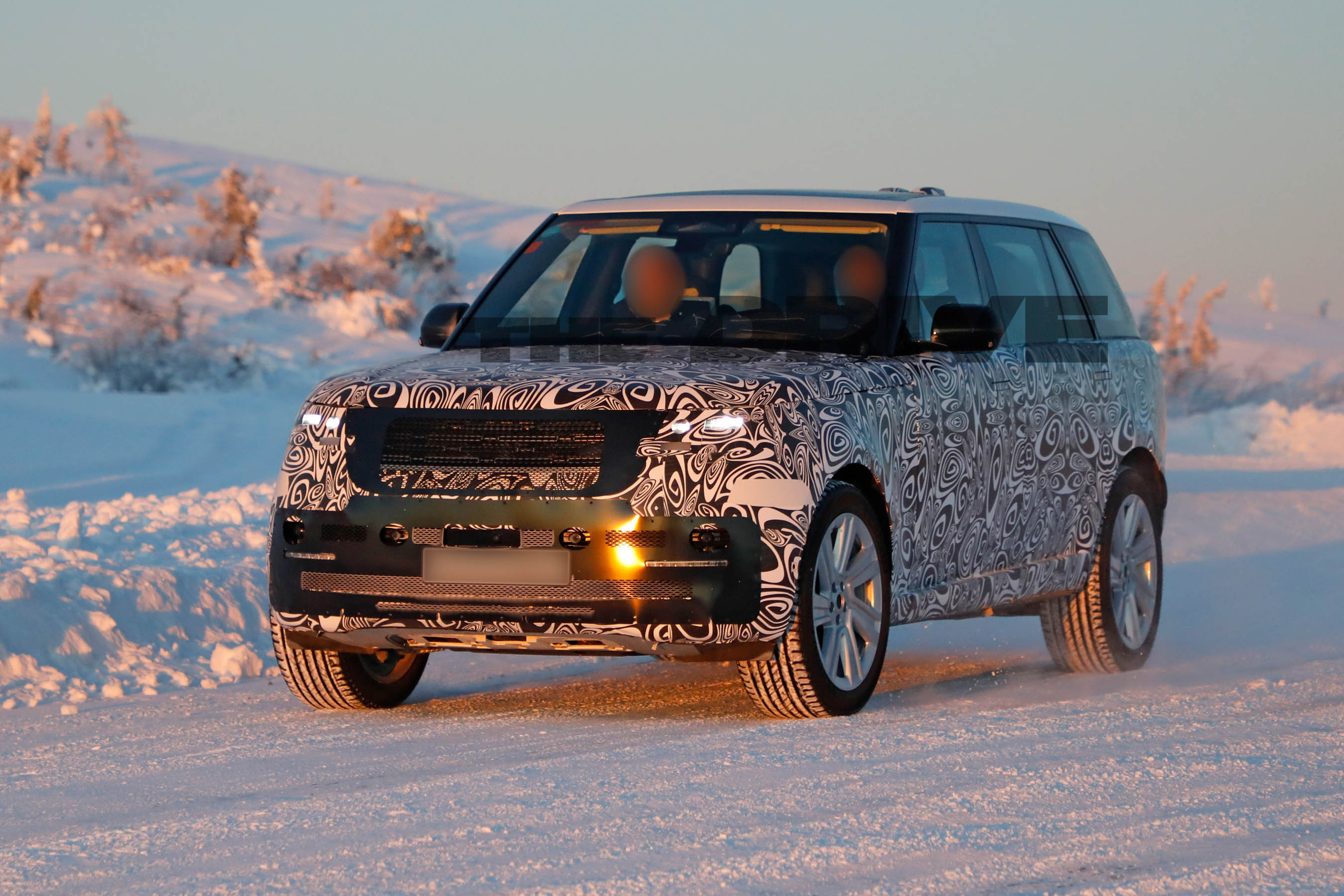 2027 Range Rover spy shots