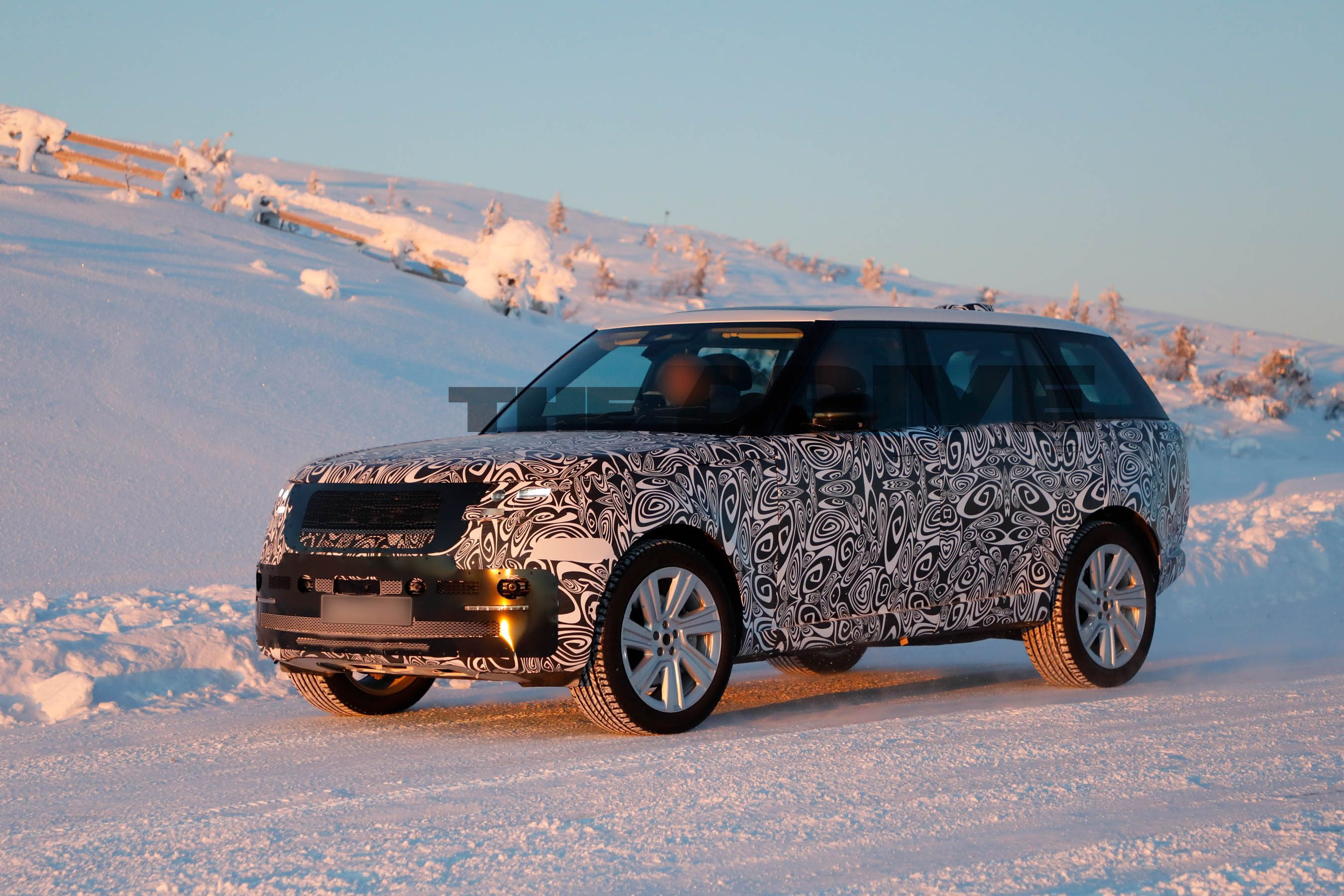 2027 Range Rover spy shots