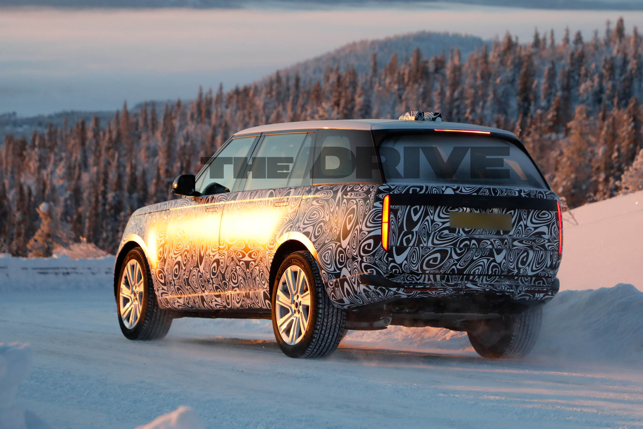 2027 Range Rover spy shots