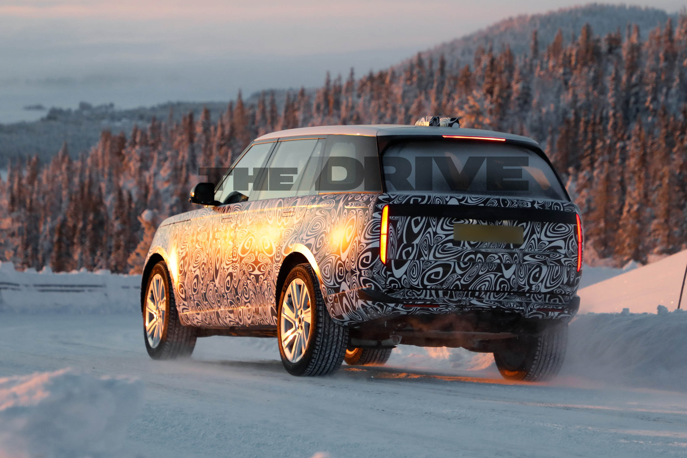 2027 Range Rover spy shots