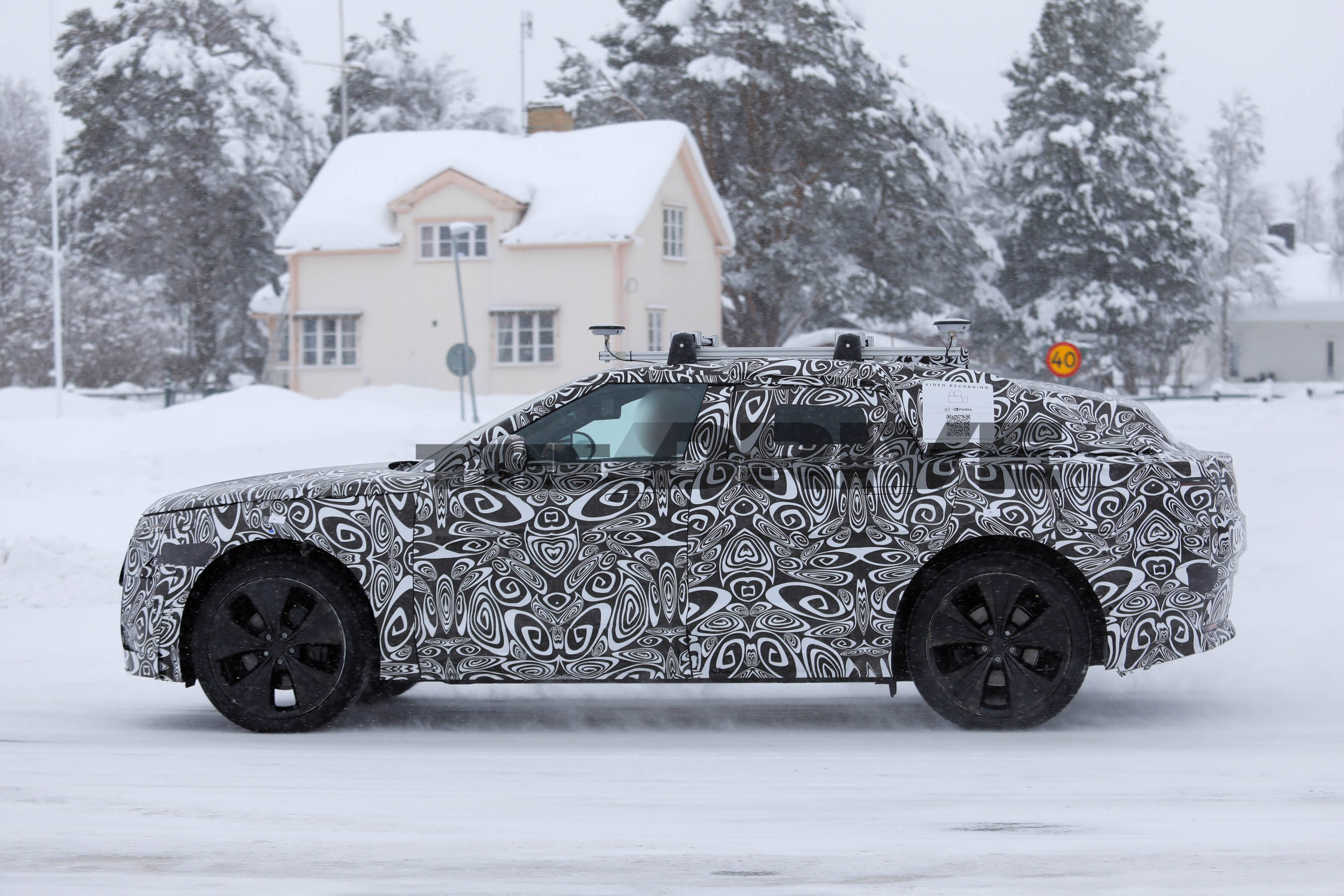 2028 Range Rover Velar EV spy shots