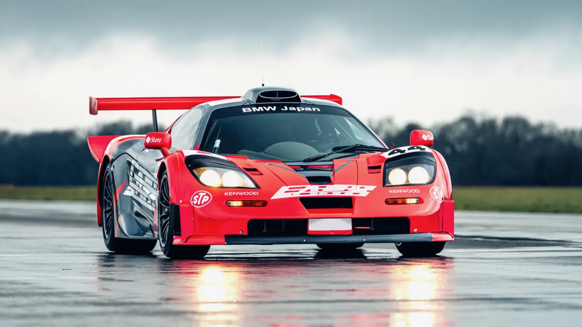 McLaren F1 GTR Longtail chassis 27R front quarter view.