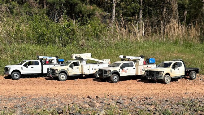 Custom RC Shop Recreates Real-Life Work Trucks That Are Fully ...