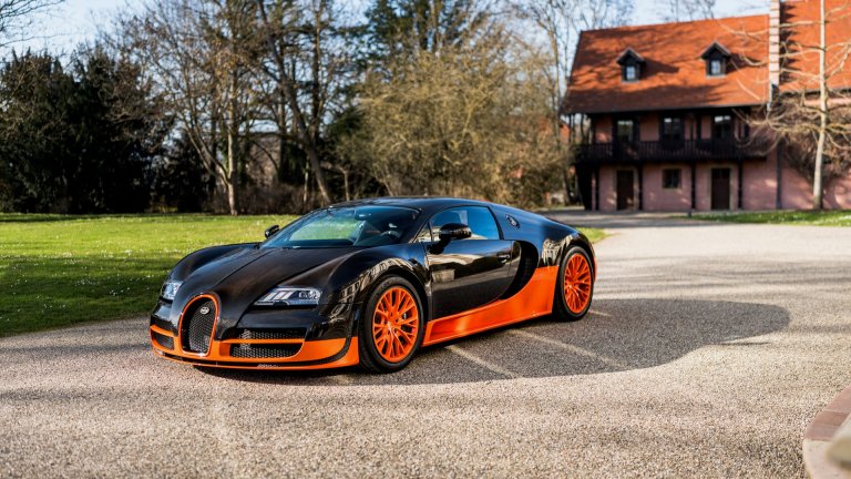 Bugatti Veyron Super Sport prototype front quarter.