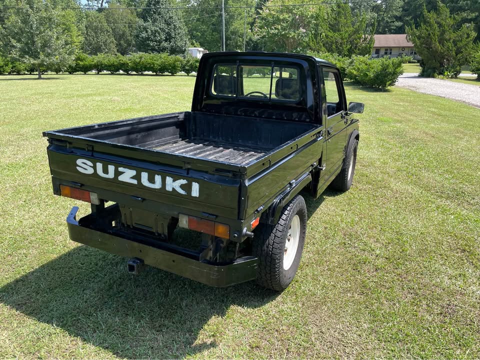 1982 Suzuki SJ410K rear quarter view.