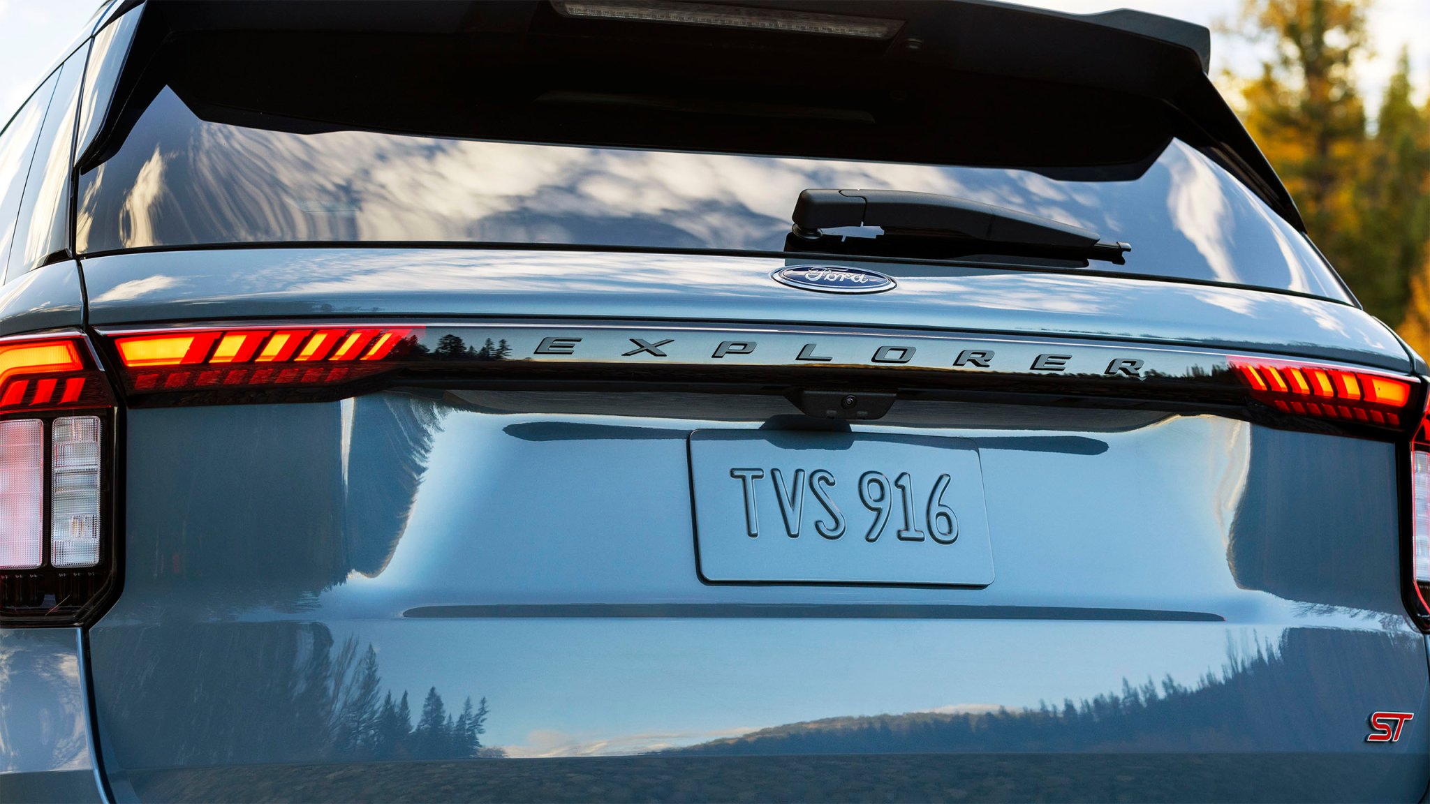 Ford Explorer rear close up