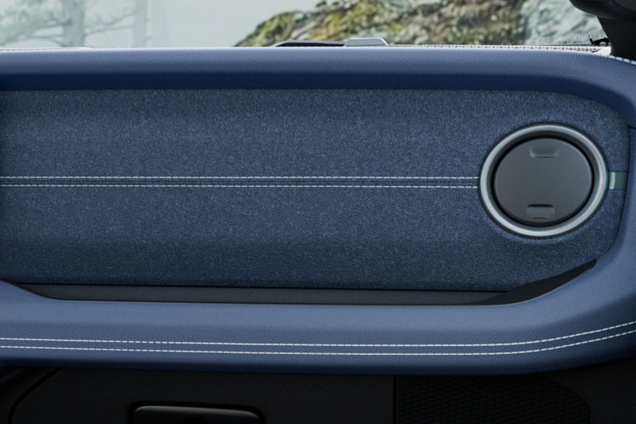 Jeep Rockslide interior