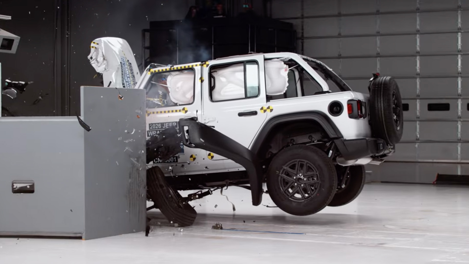 Jeep Wrangler in IIHS crash test