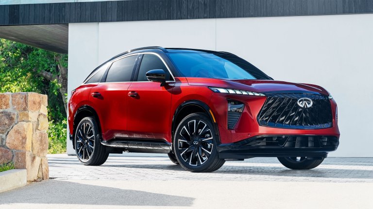 2027 Infiniti QX65 front three quarters view