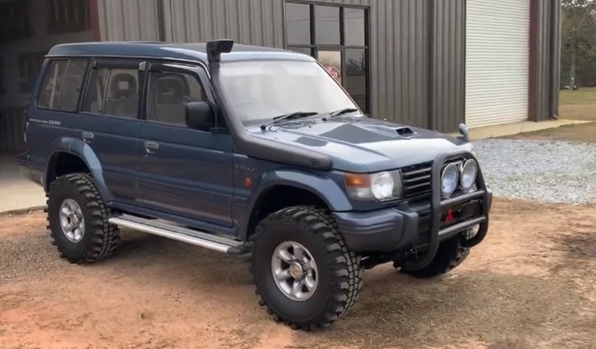 1995 Mitsubishi Shogun (imported Montero model)