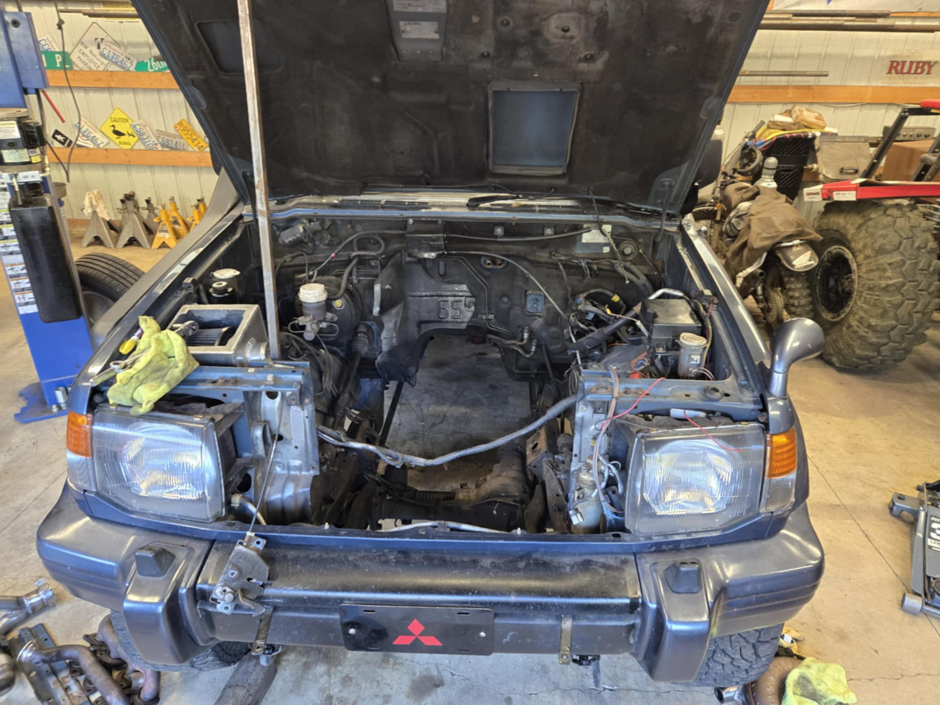 Lexus V8 into Montero swap.
