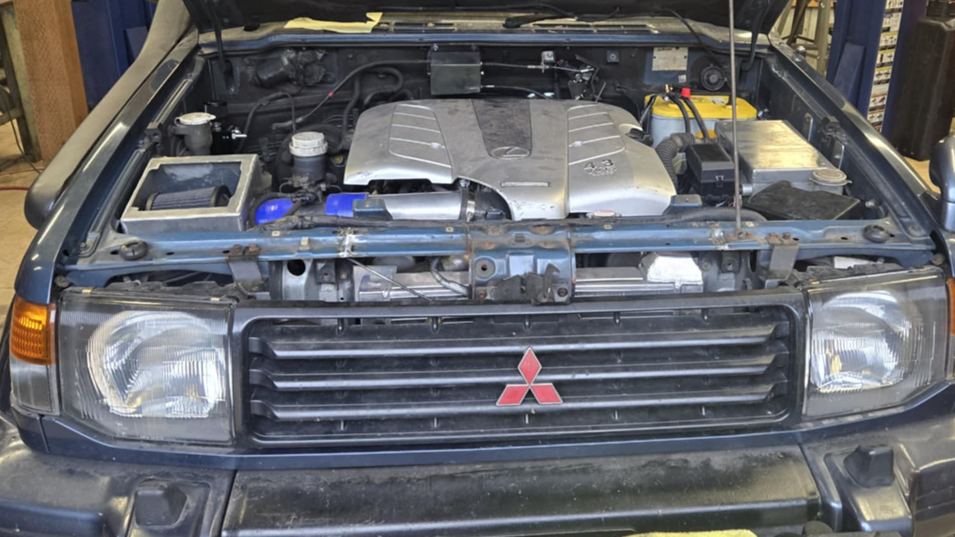 Montero with 3UZ engine.