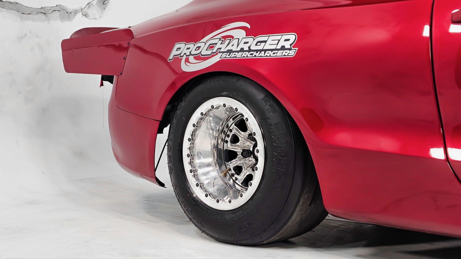 Daddy Dave Audi RS 5 rear tire.