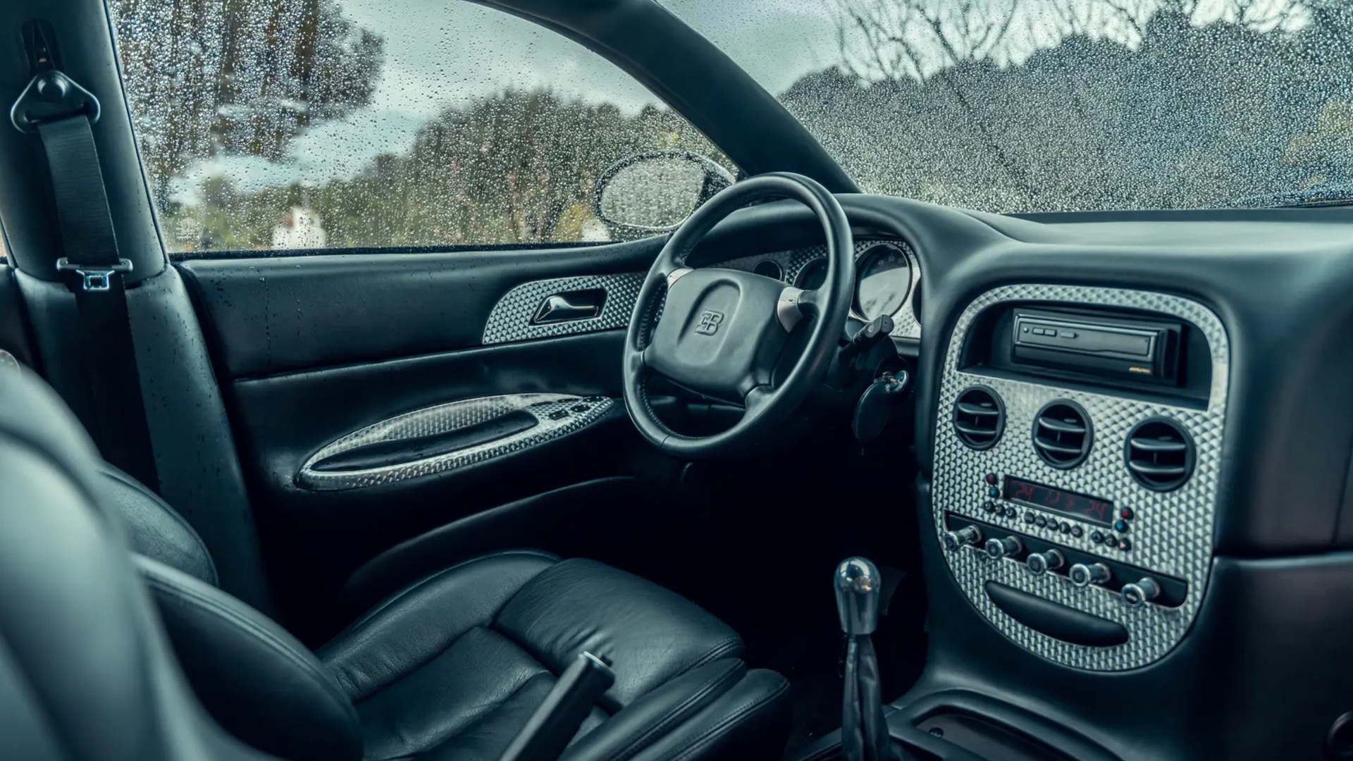 Bugatti EB112 interior