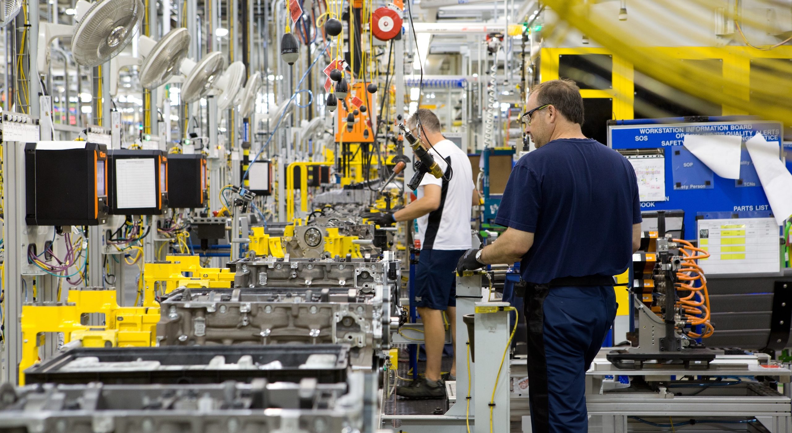 GM’s Spending $505M To Build Next-Gen V8 Engines in Canada: TDS插图