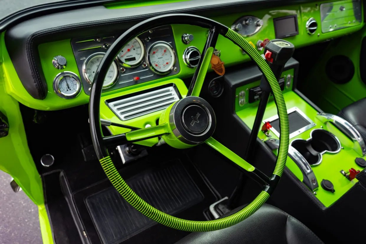 Ford Econoline turned into a miniature semi