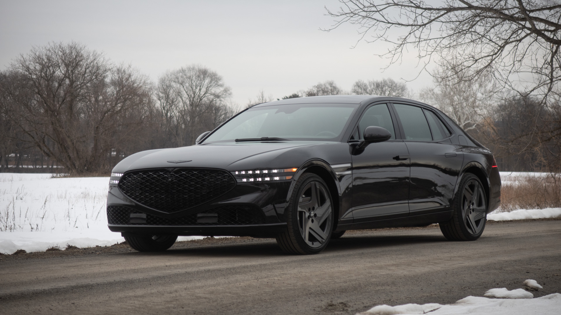 2026 Genesis G90 front three-quarter.