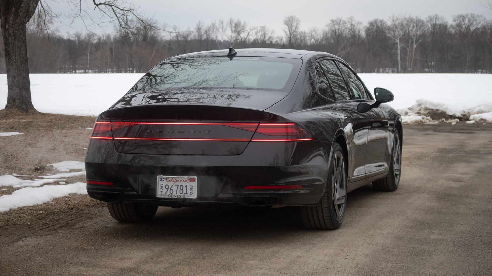 2026 Genesis G90 rear three-quarter.