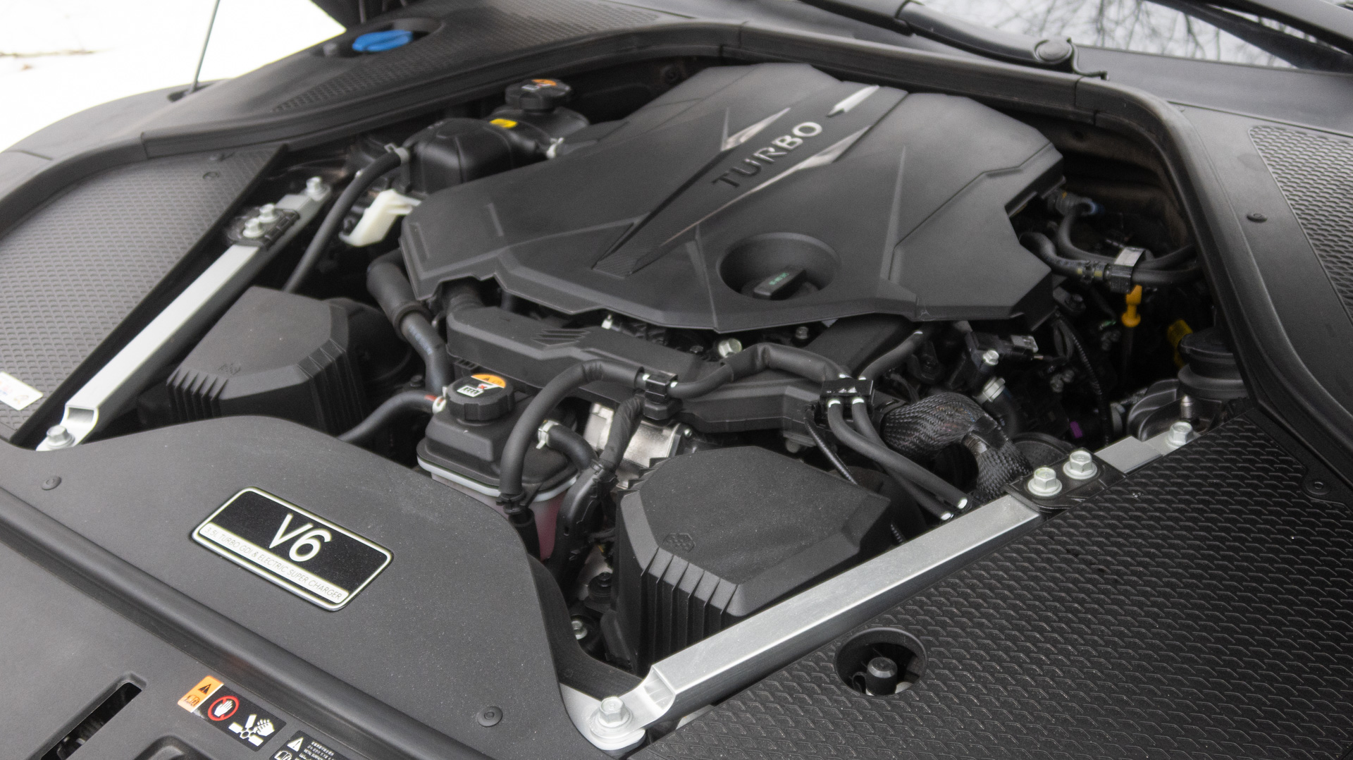 2026 Genesis G90 engine.