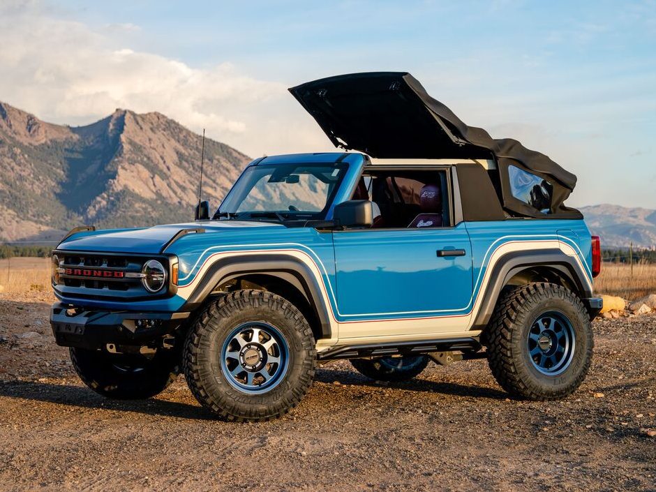 Ford Bronco running an electric soft top from Bestop.