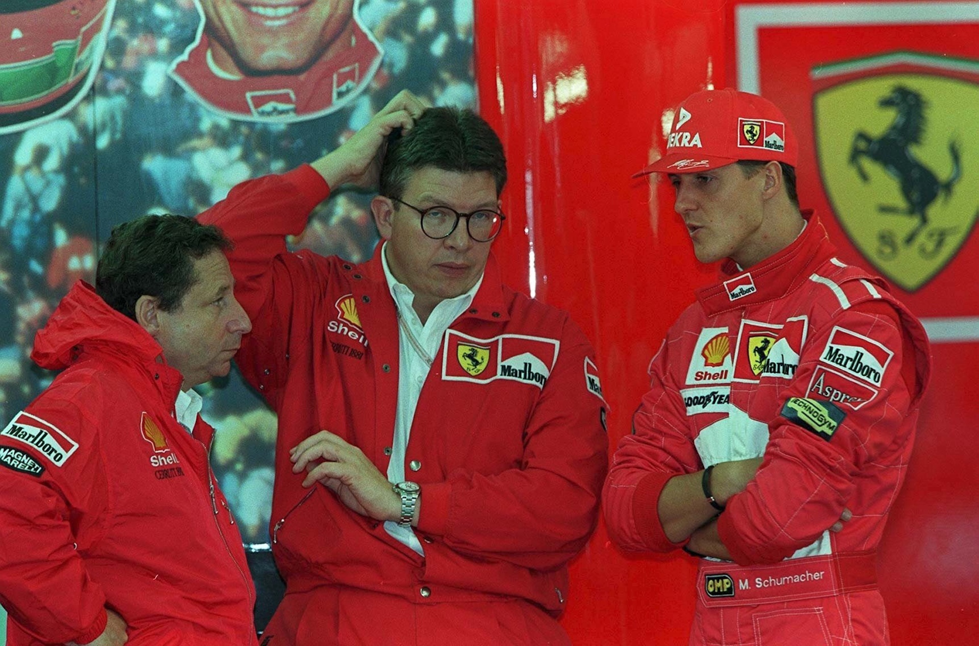 BELGIUM - AUGUST 24: GP von BELGIEN 1997, Spa Franchorchamps; FERRARI: RENNLEITER Jean TODT/CHEFINGENIEUR Ross BRAWN; Fahrer Michael SCHUMACHER (Photo by Marcus Brandt/Bongarts/Getty Images)