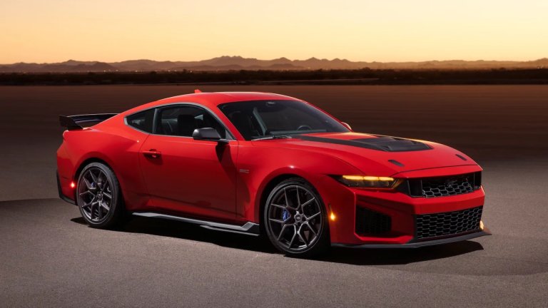 2026 Ford Mustang Dark Horse SC Offers GTD-Like Power for a Third of the Price