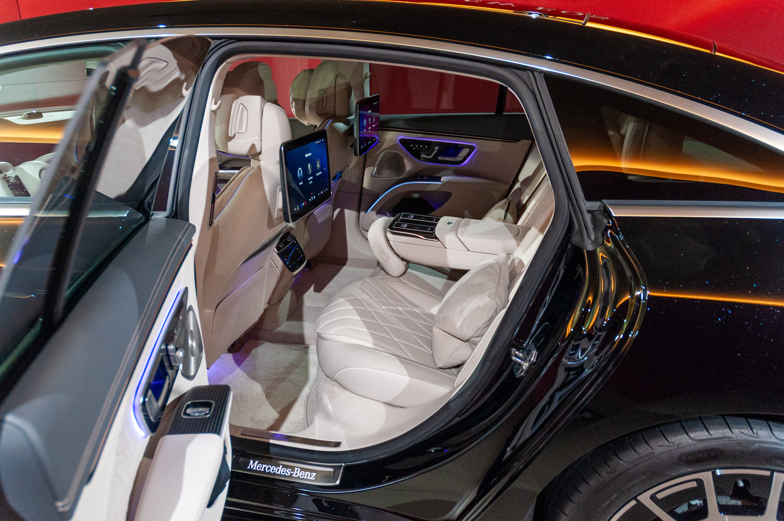 2027 Mercedes-Benz EQS