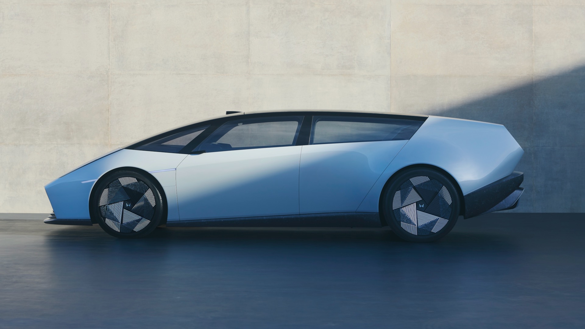 Honda 0 Series 轎車 EV 設計比 Ferrari Luce 更出色