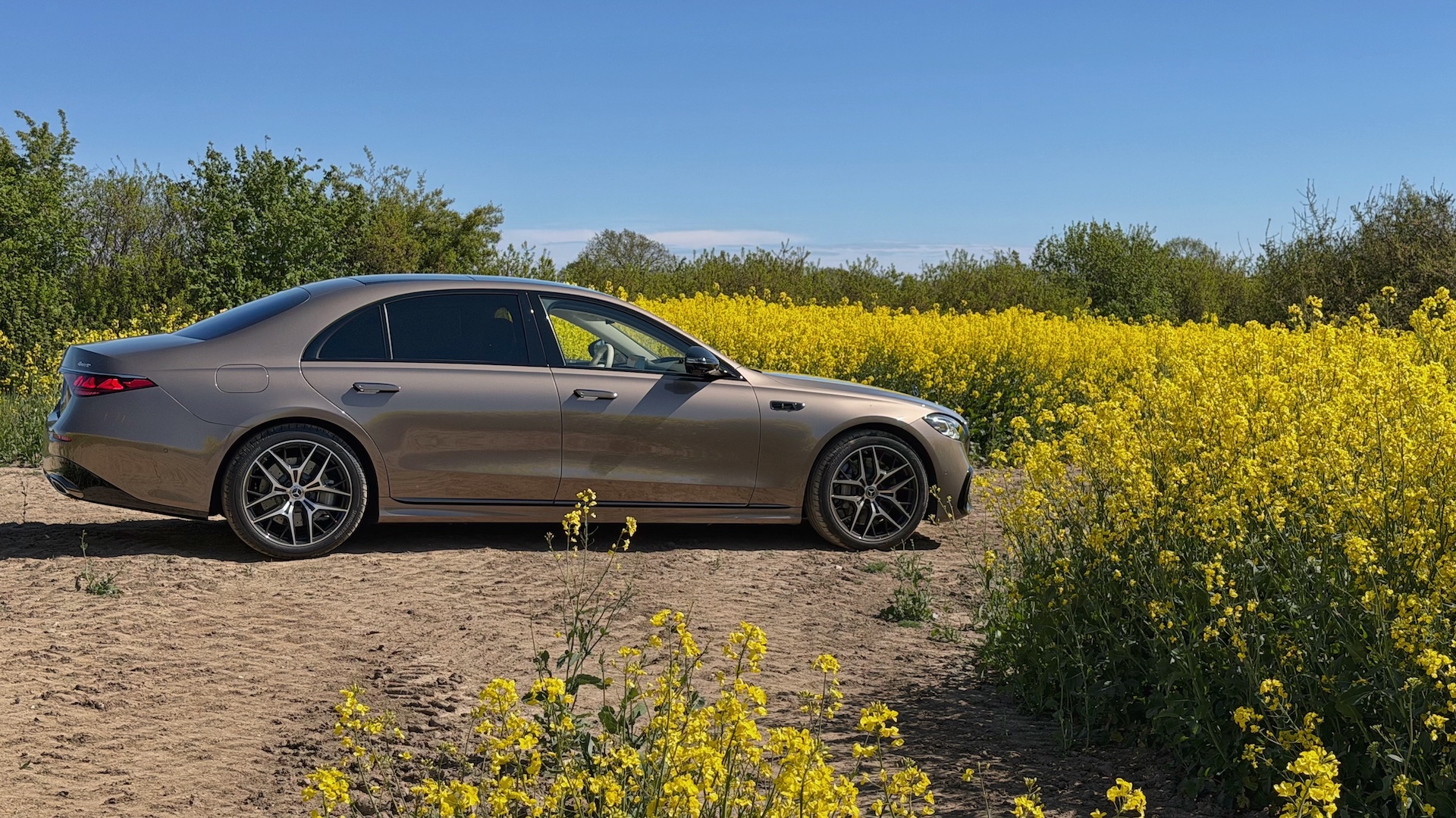 2027 Mercedes S-Class 試駕評測:頂尖之作,唯獨螢幕礙眼