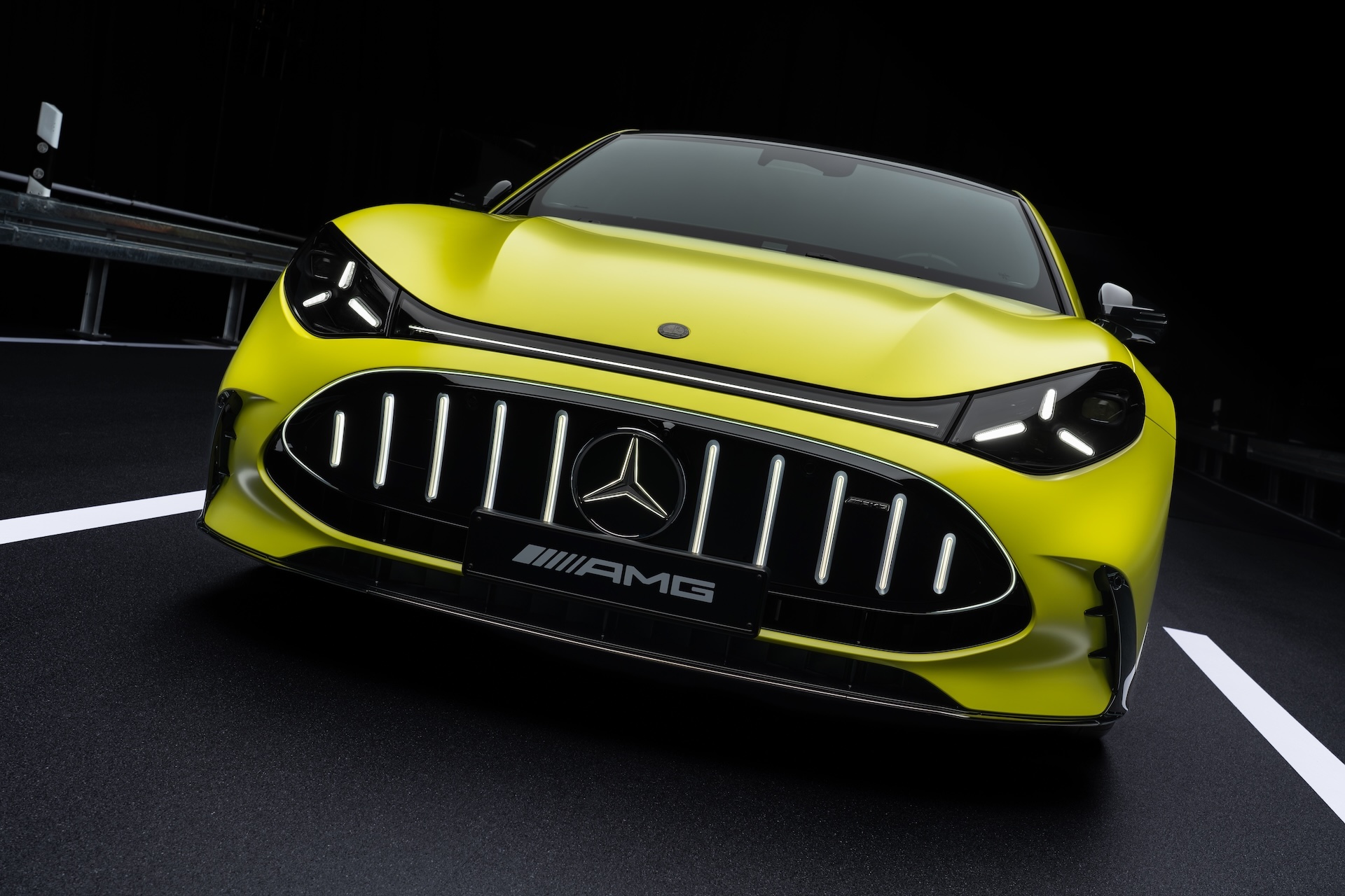 Das neue Mercedes-AMG GT 63 4-Türer Coupé, 2026. Mercedes-AMG GT 63 4-Türer Coupé | Energieverbrauch kombiniert 21,0-17,9 kWh/100 km | CO2 Emissionen kombiniert 0 g/km | CO2-Klasse: A // The all-new Mercedes-AMG GT 63 4-Door Coupé, 2026. Mercedes‑AMG GT 63 4-Door Coupé | combined energy consumption 21.0-17.9 kWh/100 km | combined CO2 emissions 0 g/km | CO2 class: A