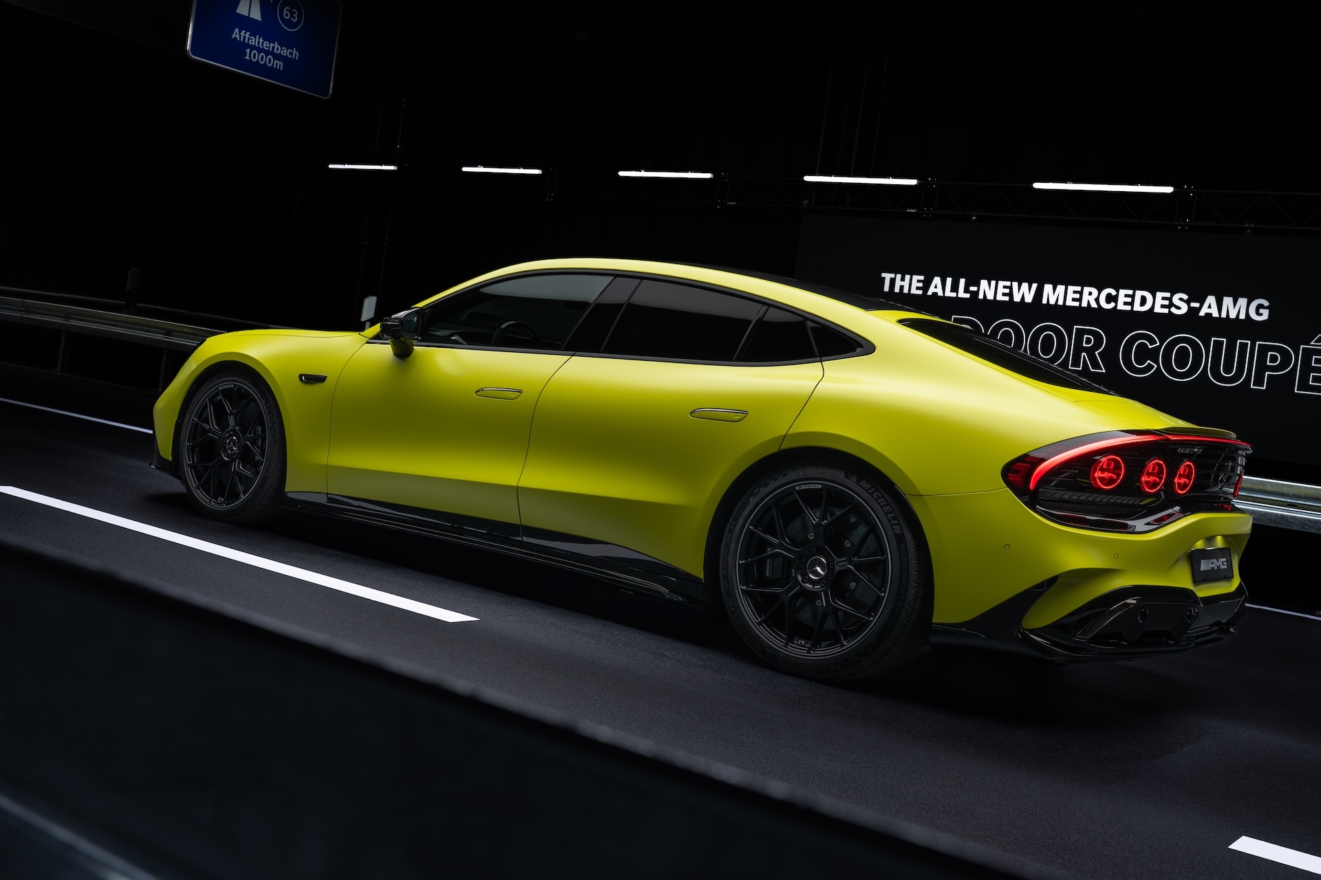 Das neue Mercedes-AMG GT 63 4-Türer Coupé, 2026. Mercedes-AMG GT 63 4-Türer Coupé | Energieverbrauch kombiniert 21,0-17,9 kWh/100 km | CO2 Emissionen kombiniert 0 g/km | CO2-Klasse: A // The all-new Mercedes-AMG GT 63 4-Door Coupé, 2026. Mercedes‑AMG GT 63 4-Door Coupé | combined energy consumption 21.0-17.9 kWh/100 km | combined CO2 emissions 0 g/km | CO2 class: A