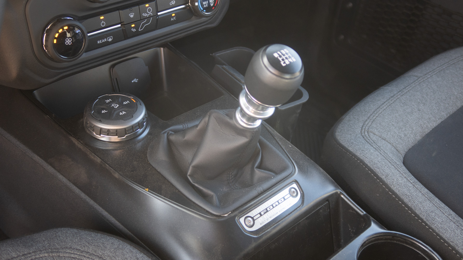 Bronco 7MT shifter
