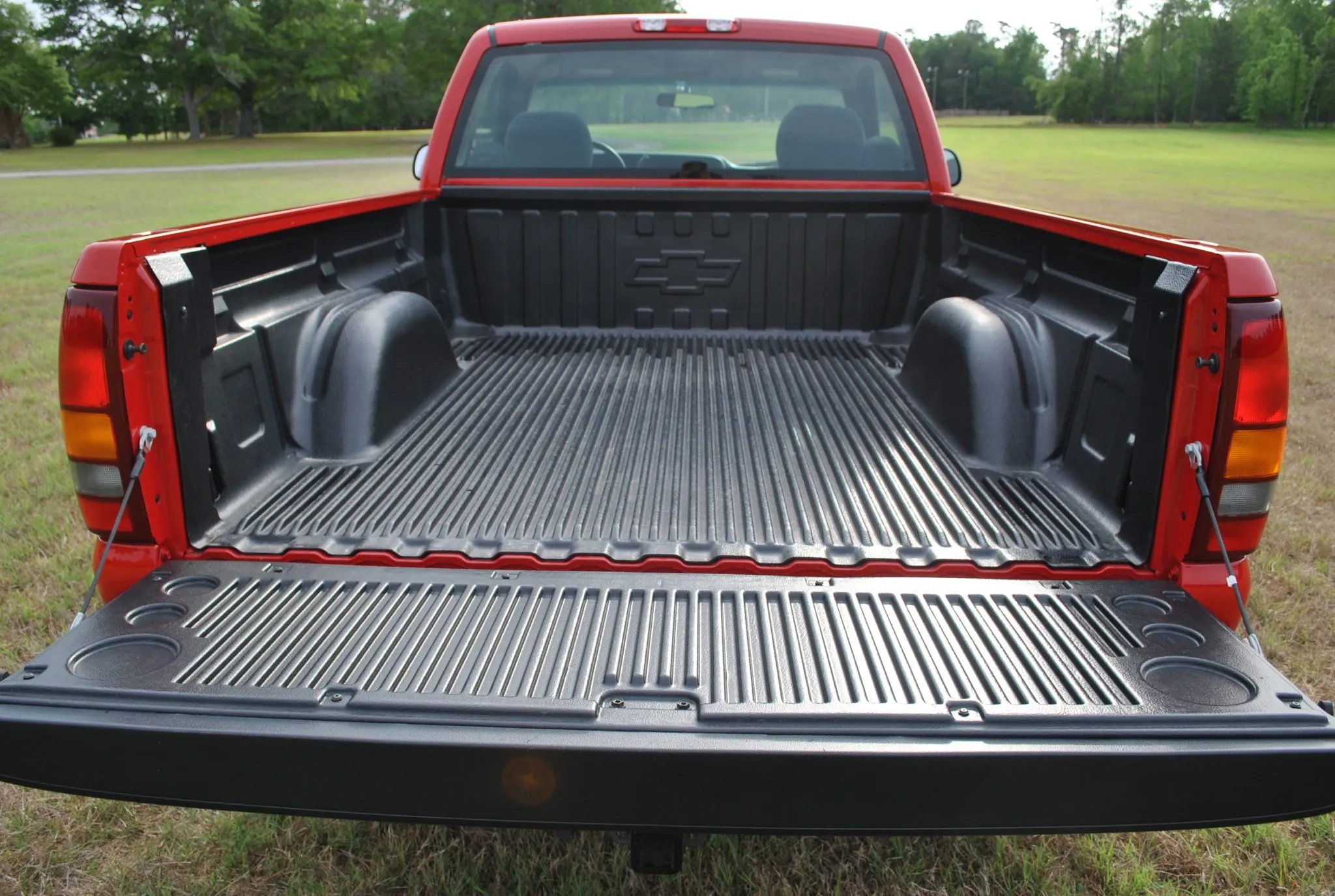 Like-new 2000 Chevy Silverado