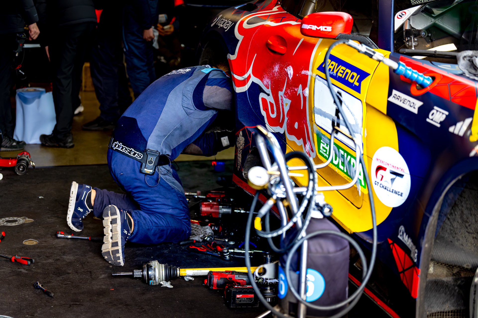 A broken drive shaft causes issues for Team Max Verstappen during the ADAC RAVENOL 24h Nurburgring in Nurburg, Germany, on May 17, 2026. (Photo by Jack Brekelmans/EYE4IMAGES/NurPhoto via Getty Images)