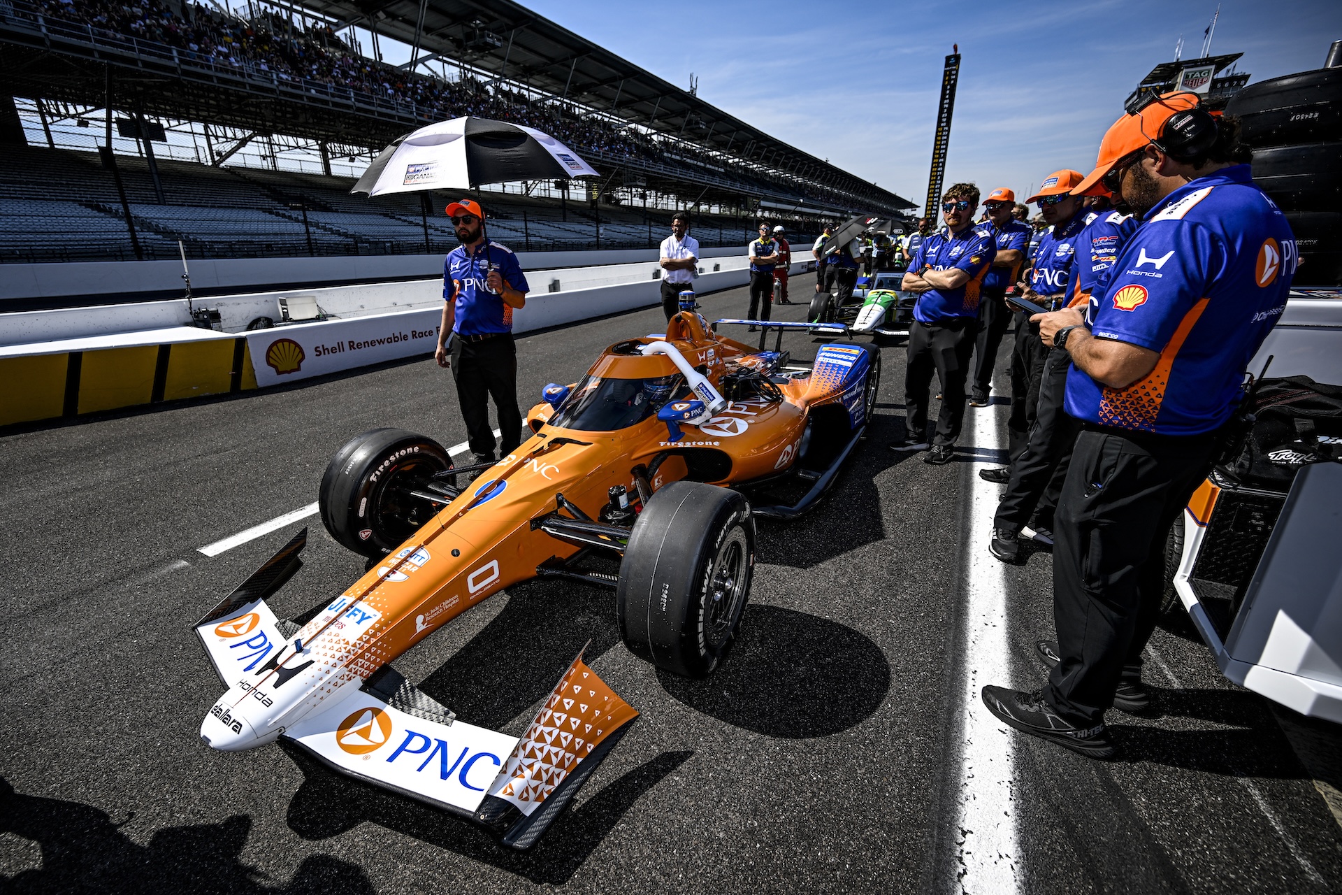 INDIANAPOLIS, INDIANA - MAY 17: #9: Scott Dixon, Chip Ganassi Racing Honda during qualifying for the NTT INDYCAR Series The 110th Running of the Indianapolis 500 - Practice & Previews on May 17, 2026 in Indianapolis, Indiana. (Photo by Brandon Badraoui/Lumen via Getty Images)