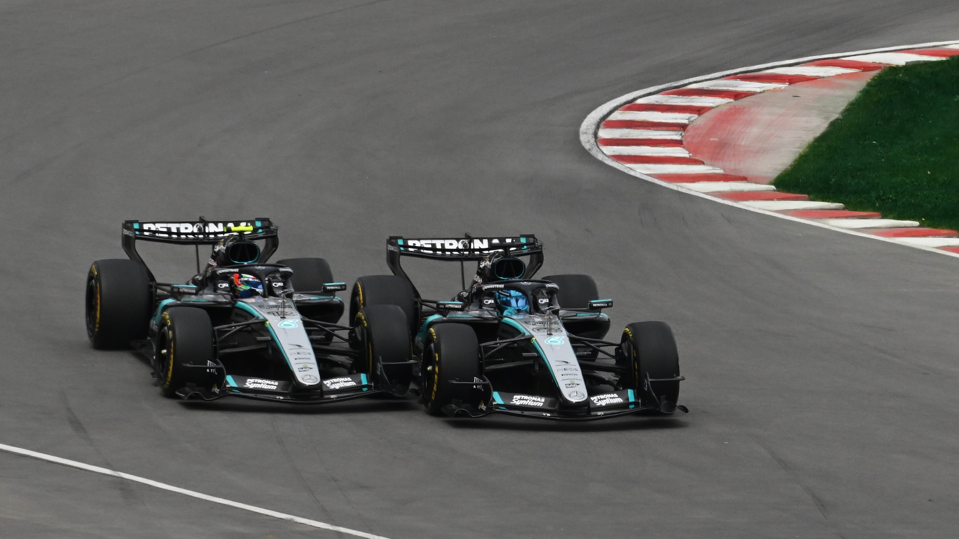 AutoWireDaily — Gloves Come Off at Mercedes During Canada F1 Sprint