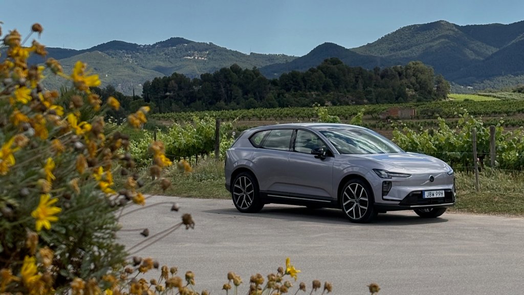 2027 Volvo EX60 First-Drive Review: A Luxe EV That Gets Smart, Not Showy