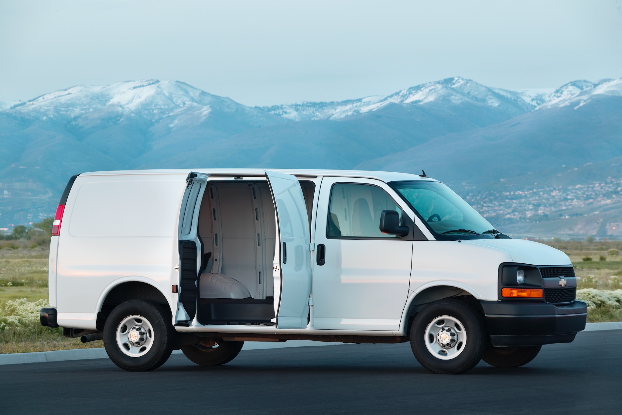 Chevrolet Express 2500 Cargo Van