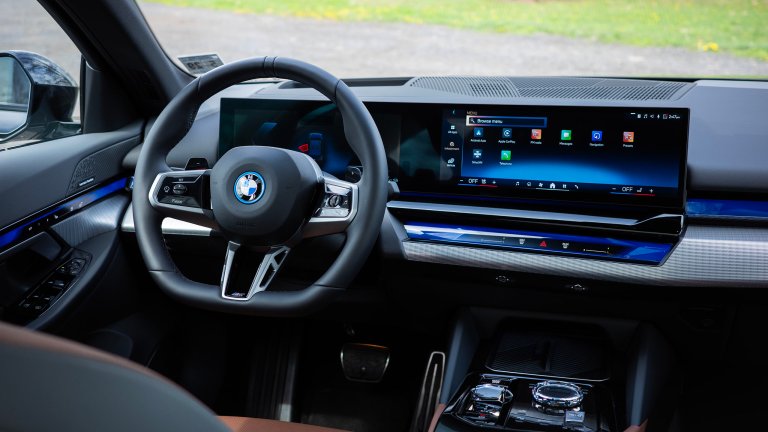 Interior photo of a BMW 550e