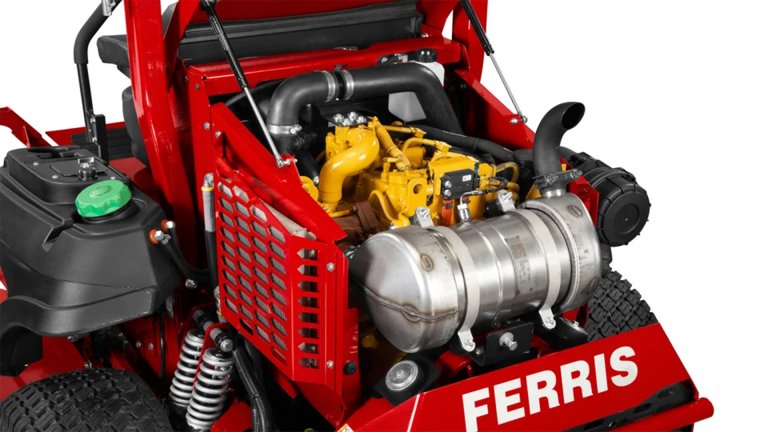 Ferris IS6200 engine