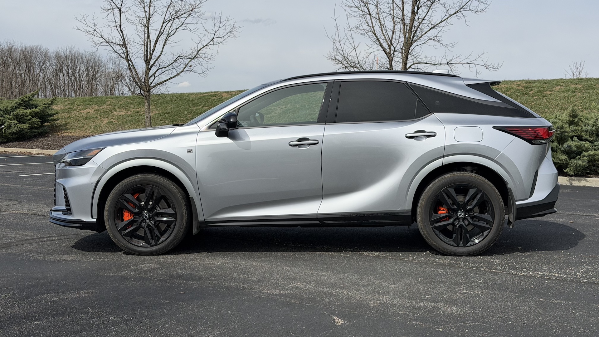 2026 Lexus RX500h 優缺點評測：最佳體驗請跳過 F Sport 版本